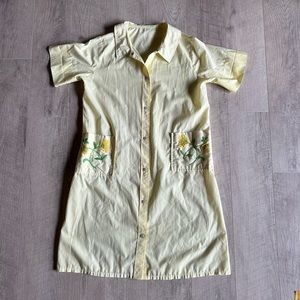 Vintage 70s Yellow Embroidered Housecoat or Swim Coverup